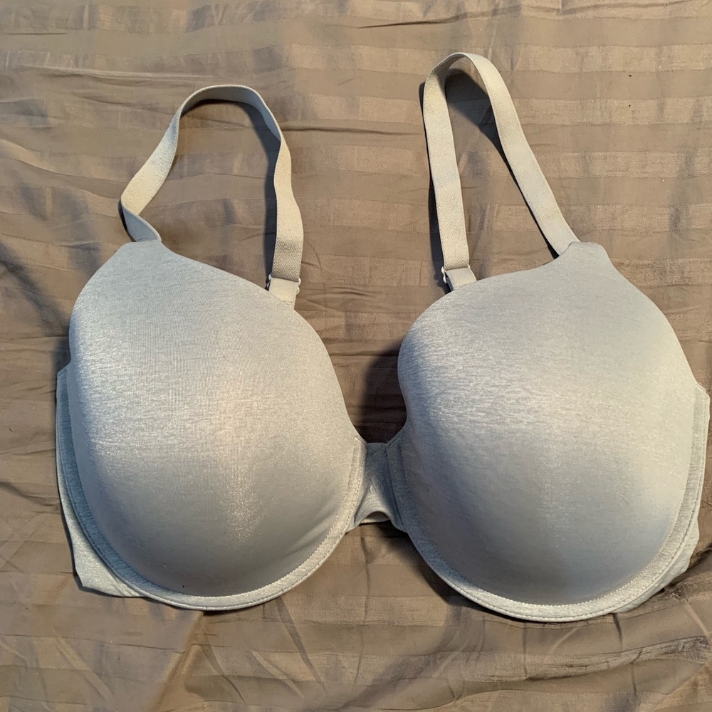 Gray Victoria’s Secret t-shirt bra 38DDD